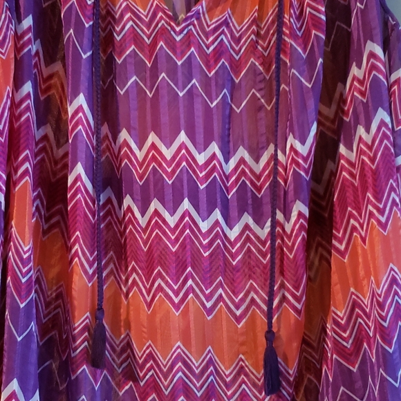 Womens Chevron top - Picture 2 of 3